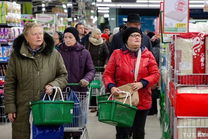 Rusya'da yıl sonu enflasyon tahmini yükseltildi