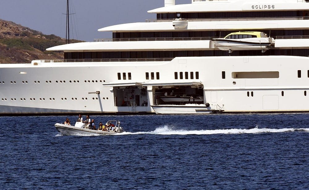 Rus milyarderin ultra lüks yatı Bodrum'da-0