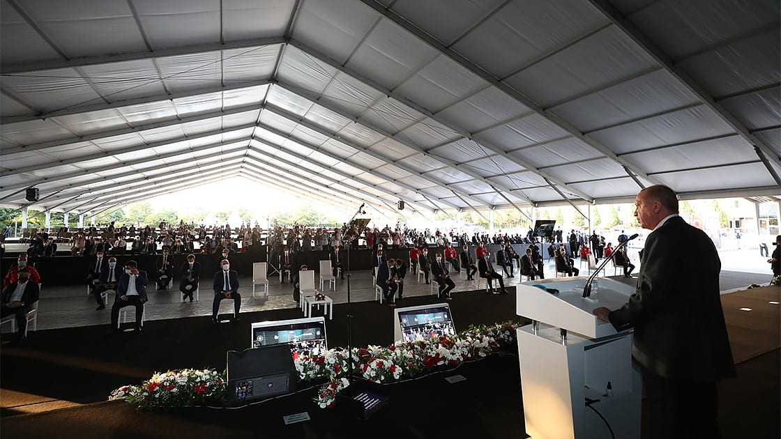 'Türk ekonomisi yeni rekorlara koşmaya devam edecektir'-0