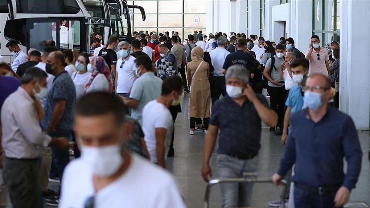 Toplu taşımada "PCR testi zorunluluğu" 6 Eylül'de başlıyor