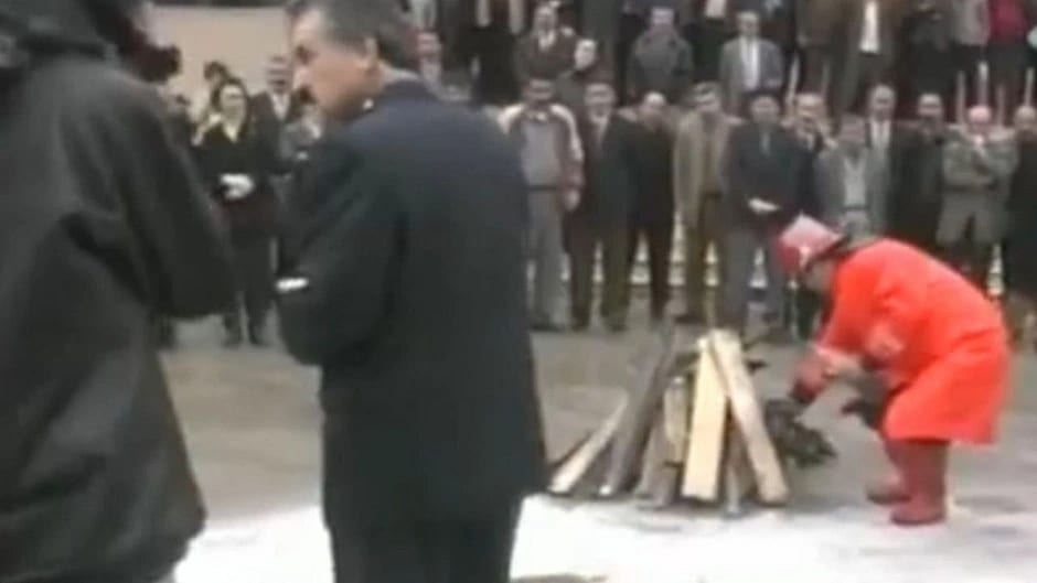 Meşhur itfaiyeci videosu bu kez ABD'de viral oldu: "FED, enflasyonu kontrol ediyor"