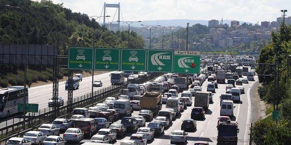 Karayolu taşımacılığında yetki belgeleri ücretleri zamlandı