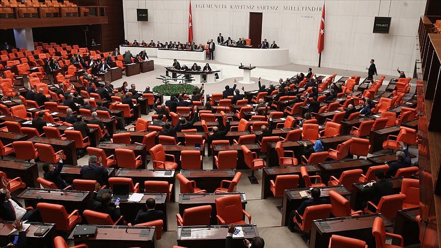 Finansal piyasalara ilişkin yenilikler içeren teklif Genel Kurul'da kabul edildi