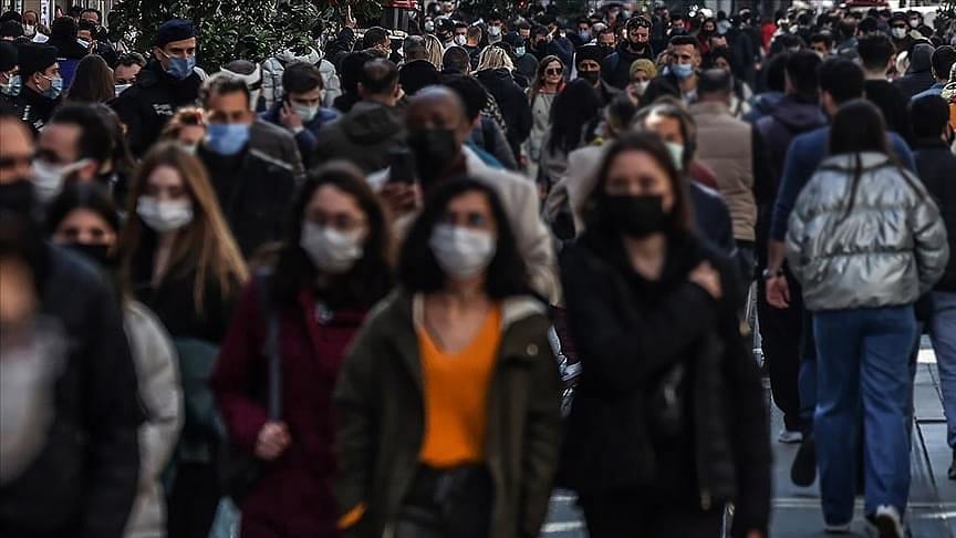 Salgın sürecinde Türkiye'nin maske satışları 144 kat arttı