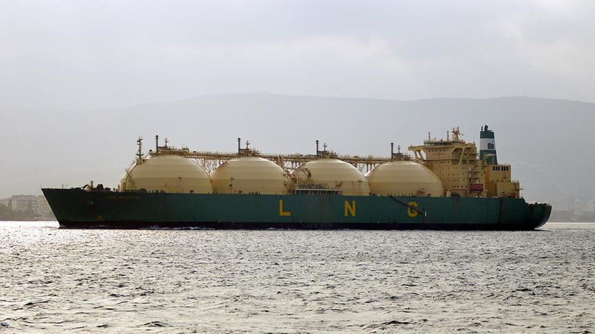 Almanya LNG terminalleri için 2 yıl süre biçti