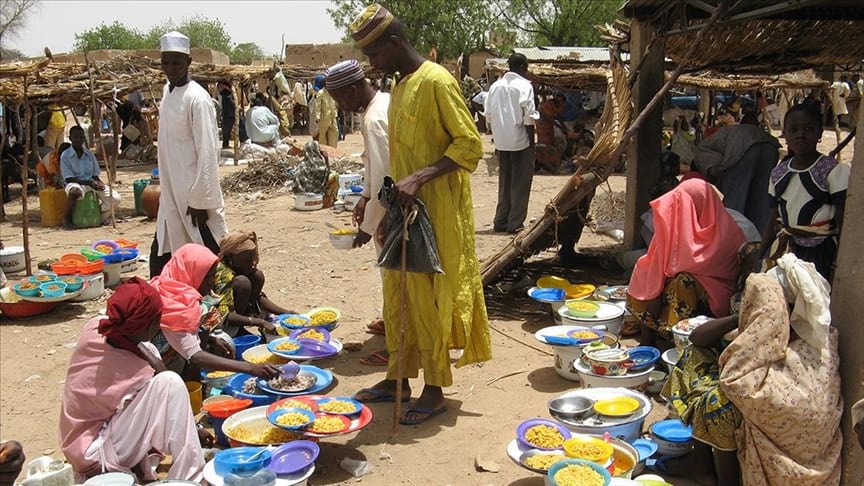 Nijerya'da artan gıda fiyatları geçen yıl 7 milyon kişiyi yoksulluğa itti