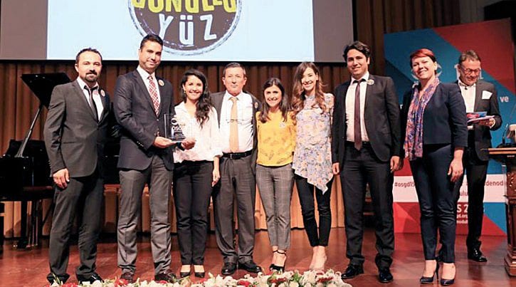 Gönüllülük ödülü kazandı