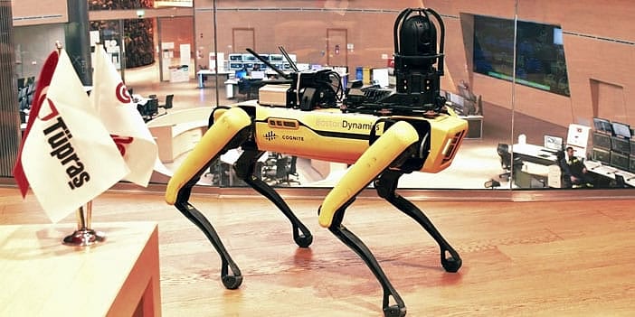 Boston Dynamics robotu Spot Tüpraş'ta iş başı yaptı-1