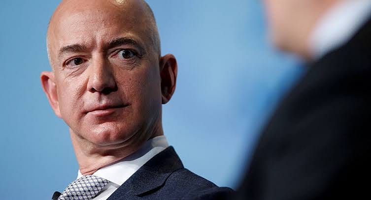 Amazon CEO'sunu koltuğundan etti, dünyanın en zengini oldu-0