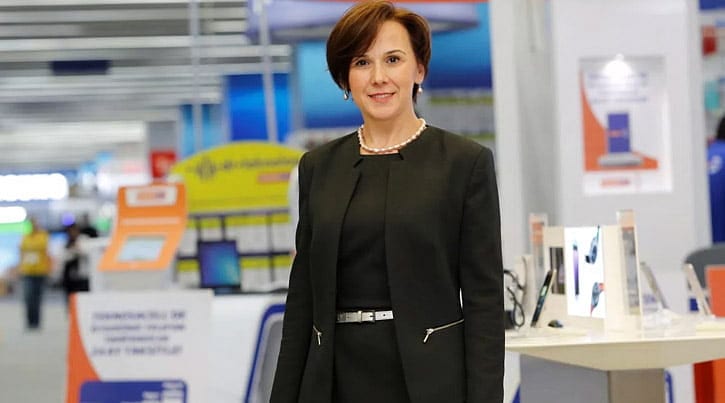 Reklamdaki hikayeler sosyal dinlemeden çıktı