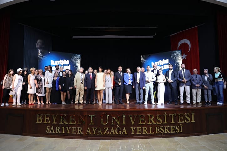 Ekonomist'e 'En İyi Dergi' ödülü-0