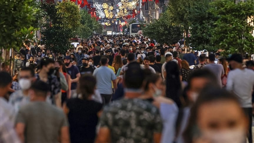 İngiltere resmen duyurdu... Yeni varyant Omicron 4 Avrupa ülkesine daha sıçramış olabilir-0