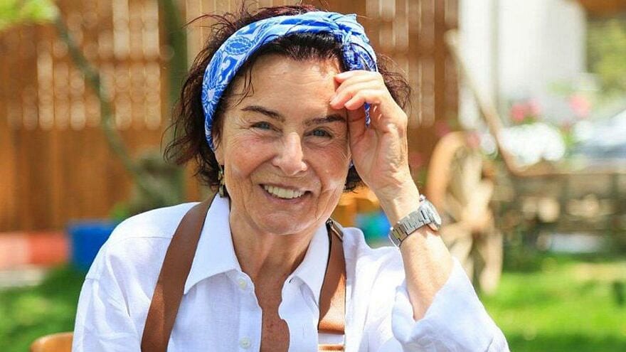 Usta sanatçı Fatma Girik hayatını kaybetti