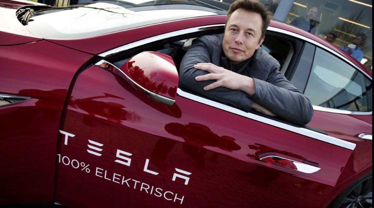 Kendini 'nakit fakiri' olarak tanımlayan Musk'ın sattığı toplam Tesla hissesi 8,5 milyar dolar rakamına ulaştı