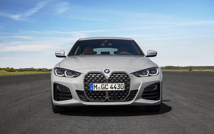 SINIRLARIN DIŞINDA, HAYATIN İÇİNDE: YENİ BMW 4 SERİSİ GRAN COUPÉ-1