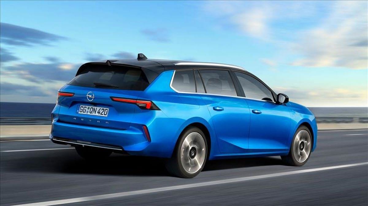 Yeni Opel Astra Sports Tourer tanıtıldı