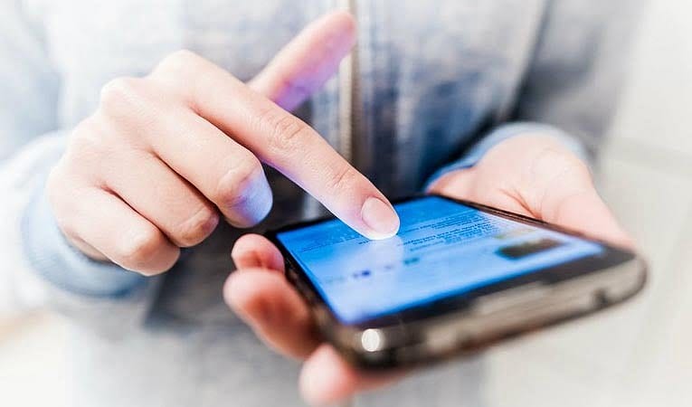 Cep telefonlarına yeni vergi