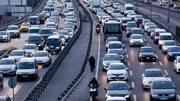 Trafiğe kayıtlı araç sayısı arttı