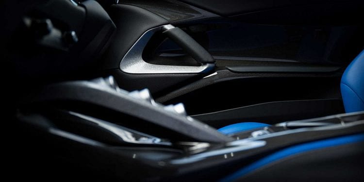 Ferrari tek bir müşteri için ürettiği aracı tanıttı-5