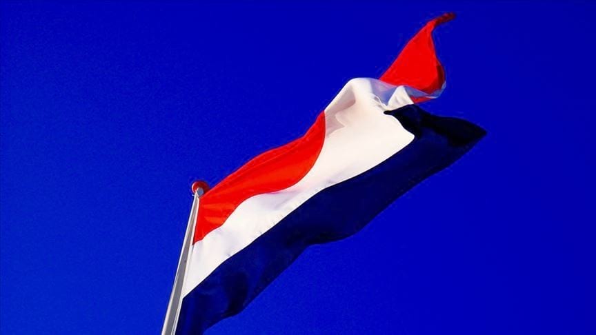 Hollanda hükümeti istifa etti