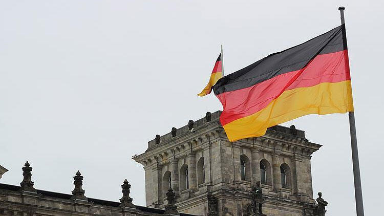 Almanya'da hizmet PMI, 23 yılın en düşüğünde