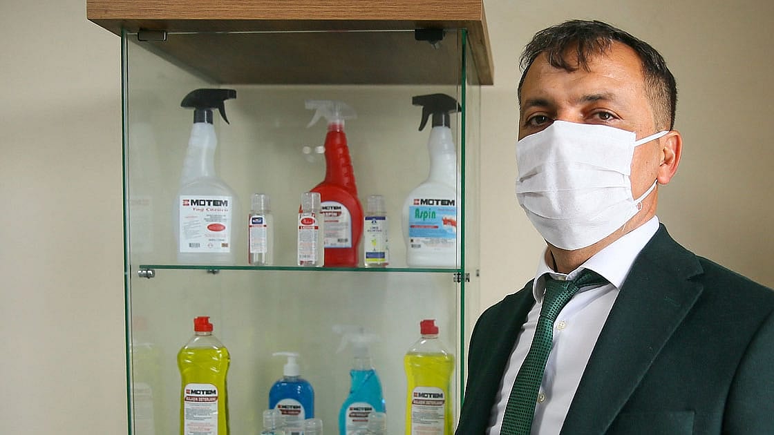 Meslek lisesi ürettiği dezenfektanlarla ihracata başladı-0