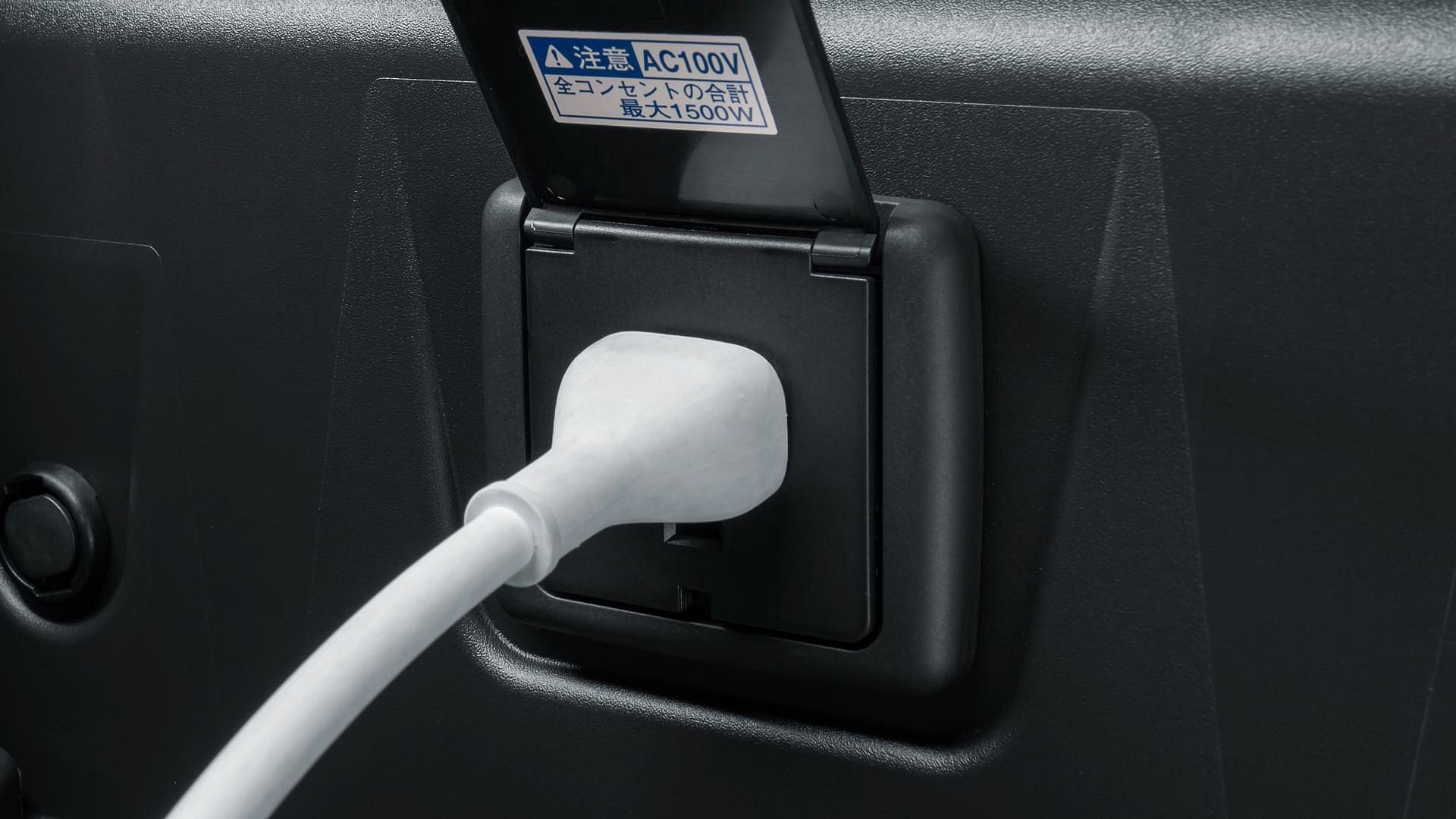 Toyota sınırlı sayıda ürettiği C+pod'u satışa sundu-3