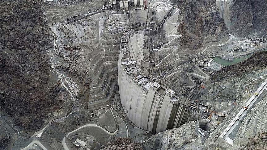 Yusufeli Barajı'nda son 15 metre