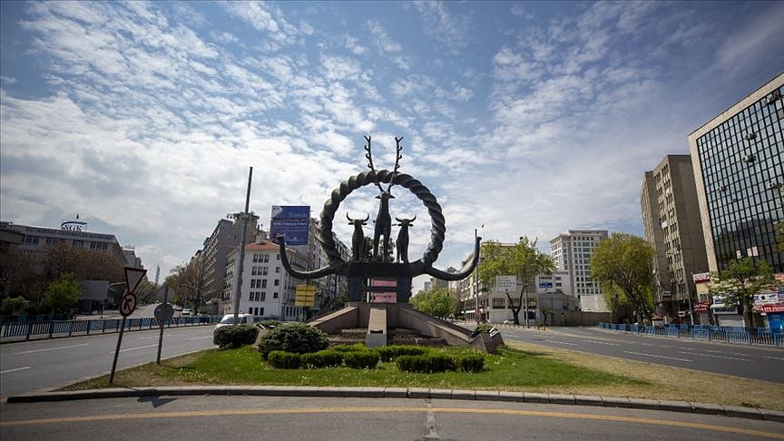 Ankara'da koronavirüse karşı yeni kararlar alındı