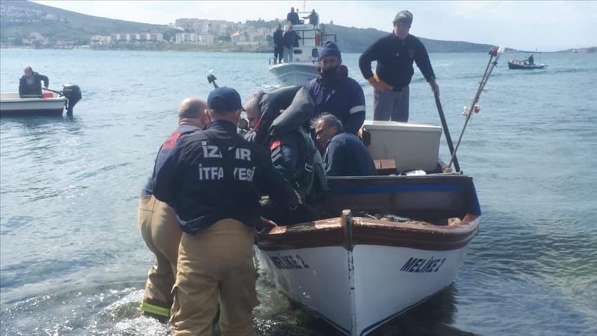 İzmir'de askeri eğitim uçağı denize düştü, 2 pilot kurtarıldı