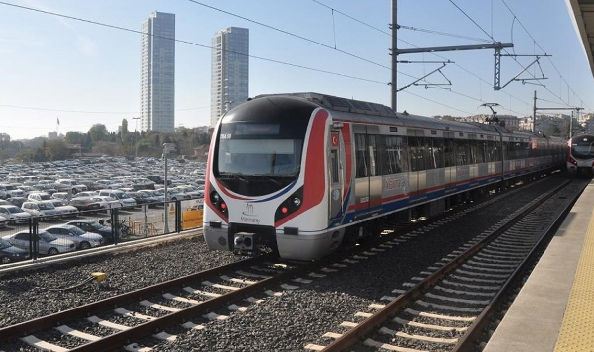 Marmaray’da hafta sonu seferleri uzatıldı