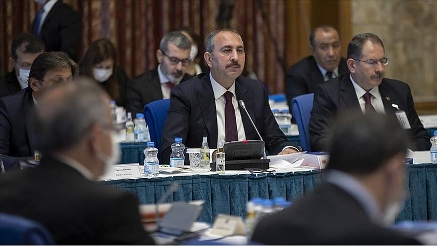 Bakan Gül duyurdu: Finans mahkemeleri kurulacak