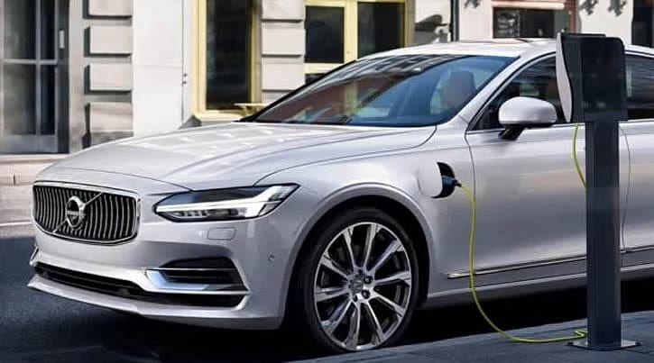İsveçli otomotiv devi tamamen elektrikliye dönüşüyor: İşte o tarih
