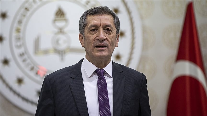 Liselerdeki yüz yüze sınavlarla ilgili Bakan Selçuk'tan açıklama var