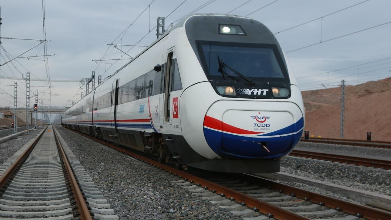 Ankara-Sivas YHT hattının açılış tarihi belli oldu