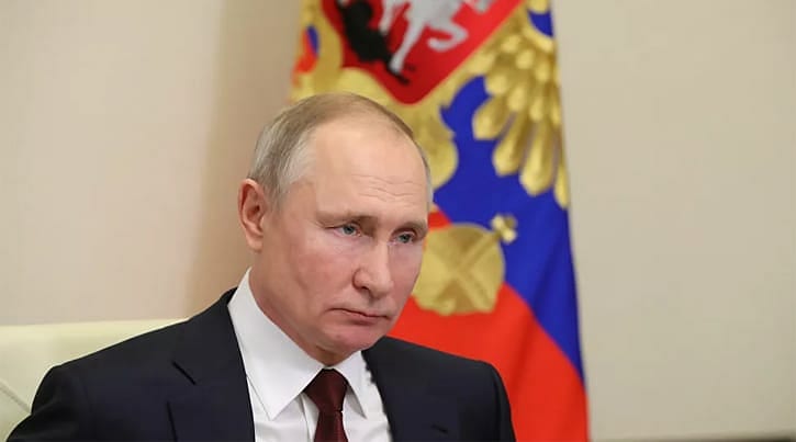 Putin: Aşı piyasasında pazar kavgası var