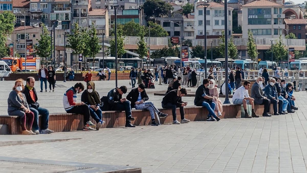 Bilim Kurulu Üyesi Şener 'Türkiye'de Delta varyantı yaygın olarak görülmeye başladı" dedi, uyardı 