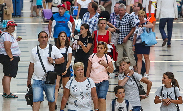 Antalya'daki turizm hareketliliği hız kesmeden devam ediyor