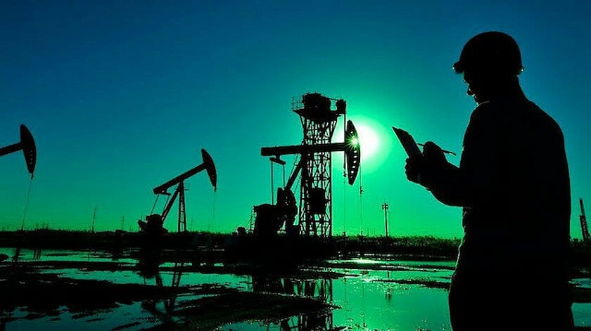 Petrol kayıplarını geri alıyor: Yüzde 3,6 yükseldi