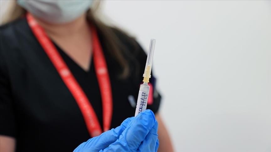 Bakan Koca duyurdu... Yerli koronavirüs aşısı için 3 bin gönüllü aranıyor: Kimler başvurabilir?