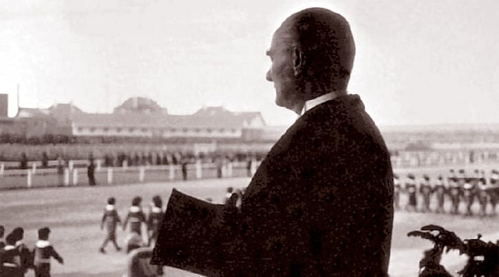 Ata'yı saygı ve özlemle anıyoruz-2