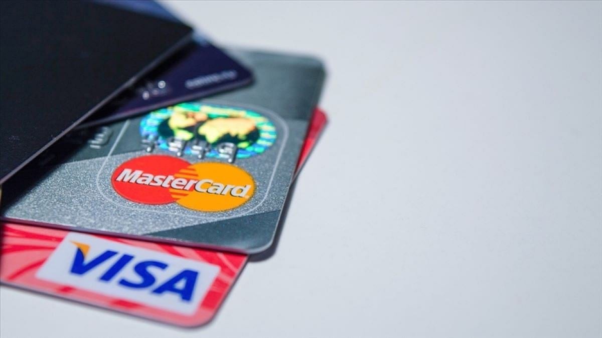 Visa ve Mastercard faaliyetlerini durdurdu: Rus bankaların yeni adresi belli oldu