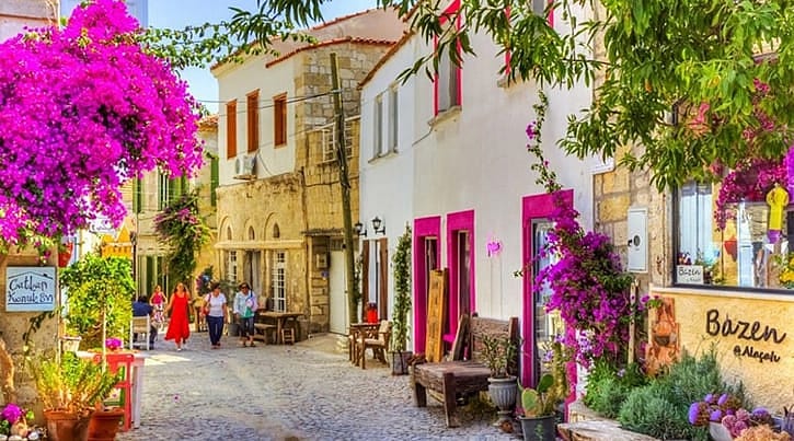 Turizmde hafta sonu hareketliliği başladı: 'Rezervasyonsuz gelmeyin" çağrısı