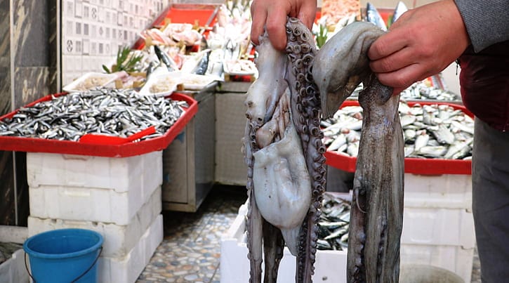 Restoranlar kapandı, fiyatı 50 liraya kadar düştü