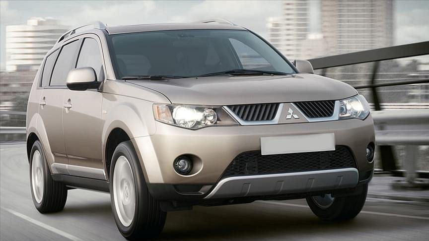 Mitsubishi iki fabrikada üretimini düşürüyor
