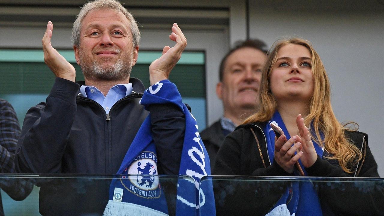 Abramovich'in Chelsea'yi satması spor tarihinin en karmaşık satışı olabilir, çünkü 3 soru işareti var