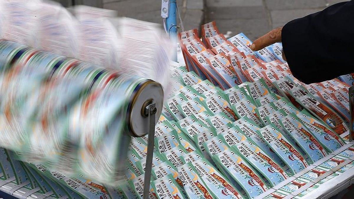 Milli Piyango yılbaşı çekiliş sonuçları: Büyük ikramiye çeyrek bilete çıktı