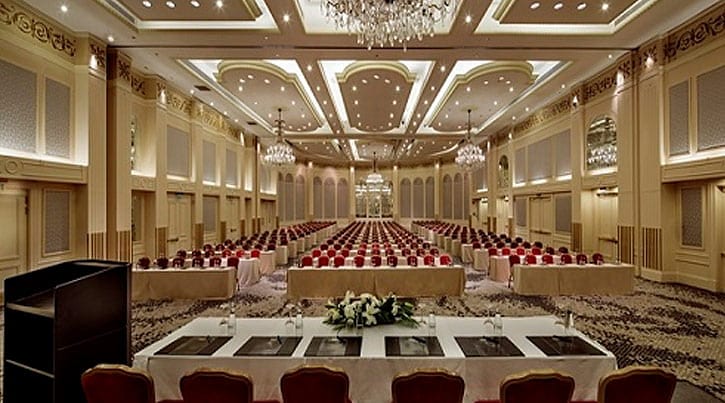 İş toplantıları Conrad Bosphorus'ta