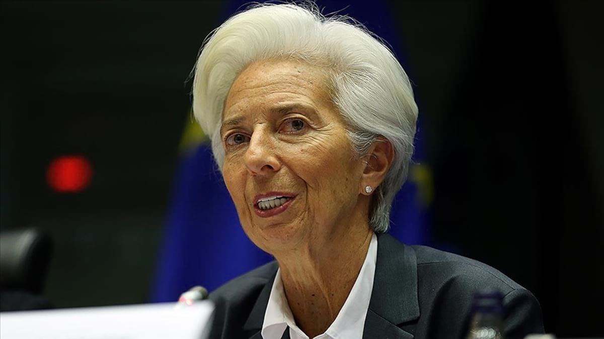 ECB Başkanı Lagarde'dan "hızlı faiz artırımı" uyarısı