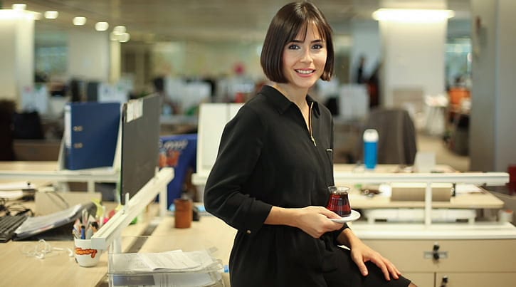 Sessiz reklamla gündem yarattı
